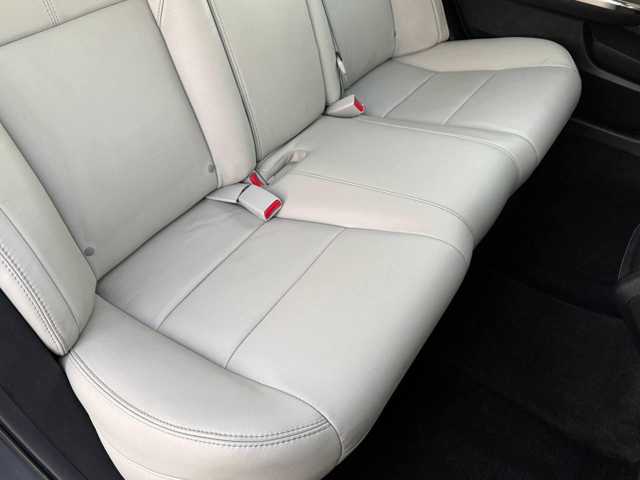 Toyota Avalon Hybrid XLE Premium 2014