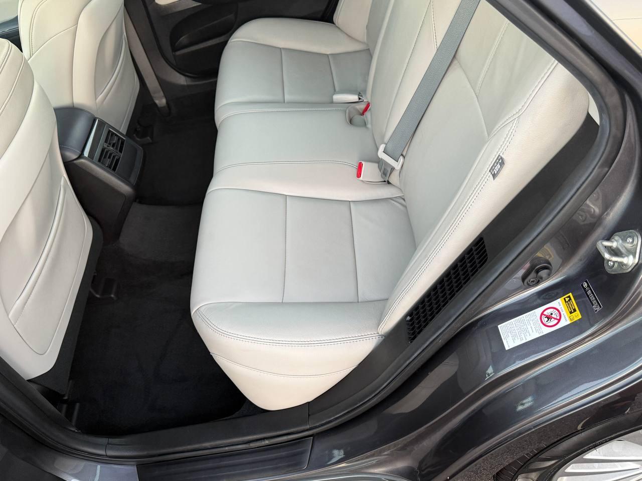 Toyota Avalon Hybrid XLE Premium 2014
