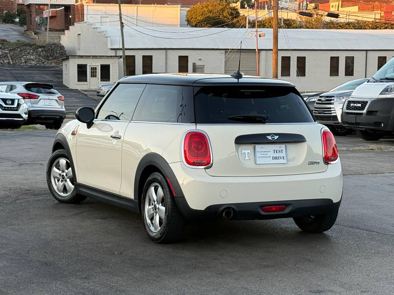 MINI Cooper 3-Door 2016