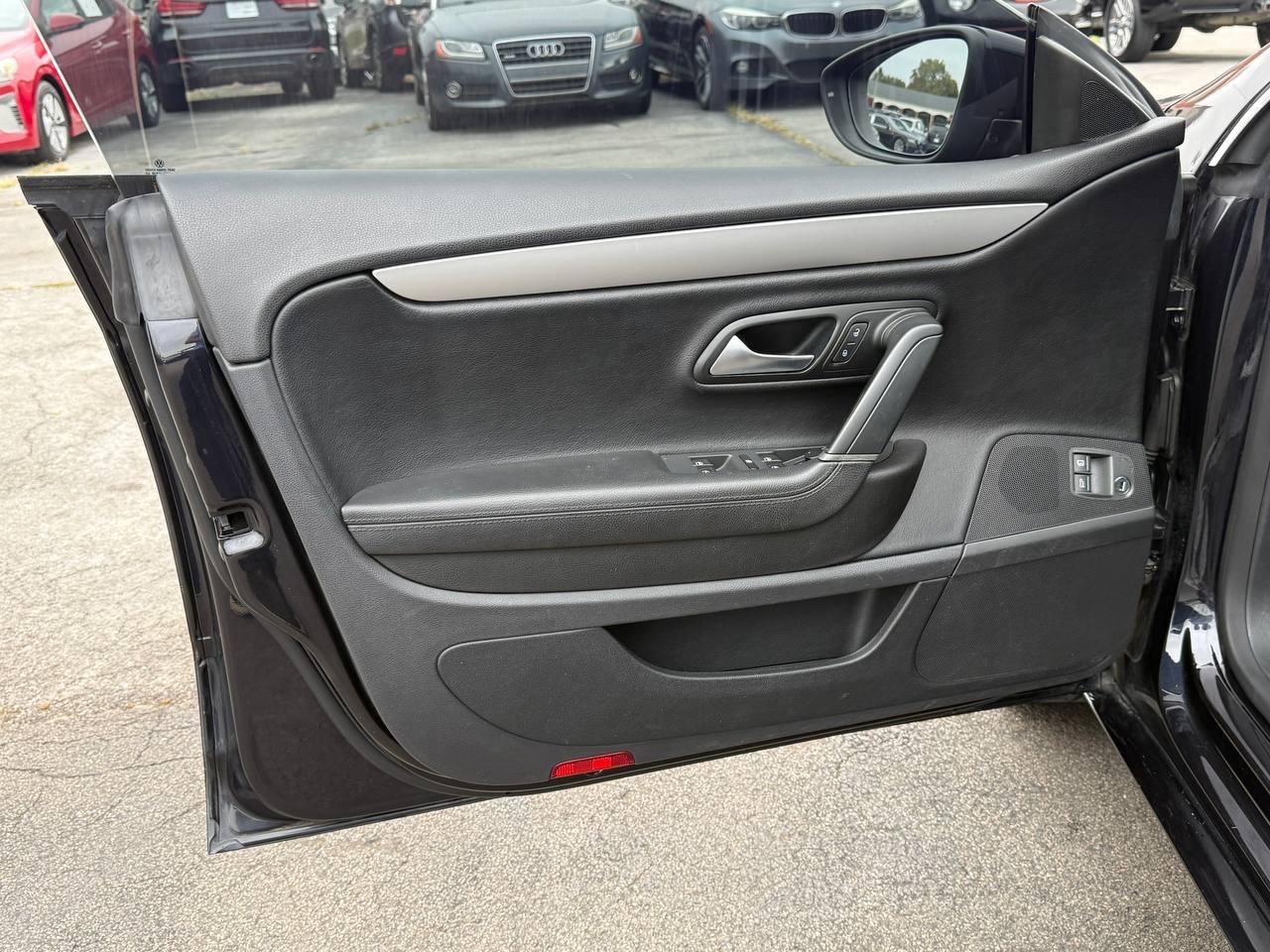 Volkswagen CC Sport PZEV 2012