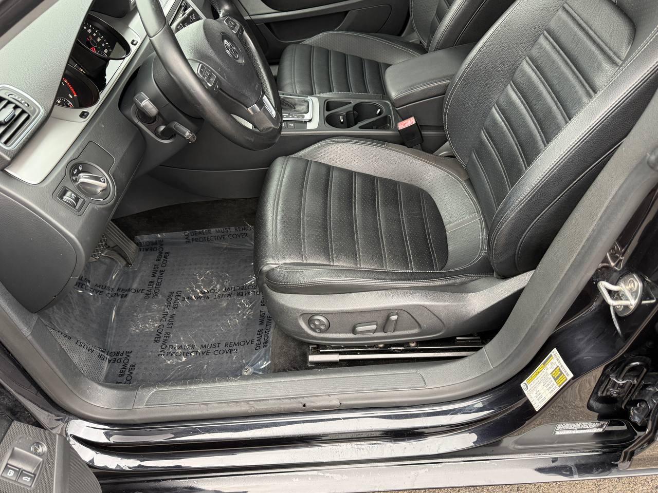 Volkswagen CC Sport PZEV 2012