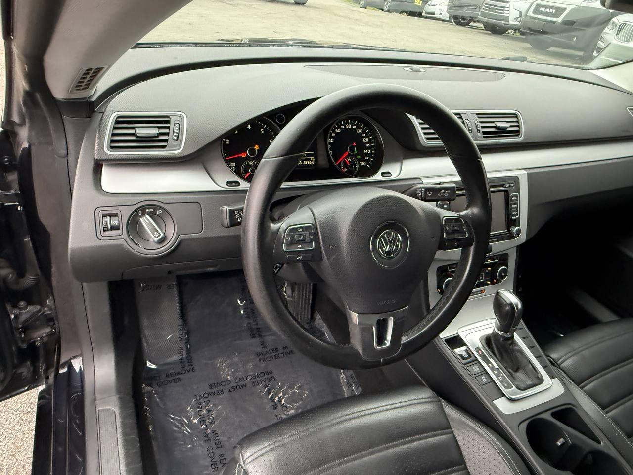 Volkswagen CC Sport PZEV 2012