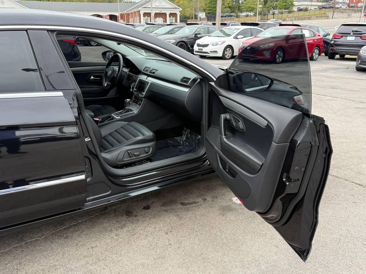 Volkswagen CC Sport PZEV 2012