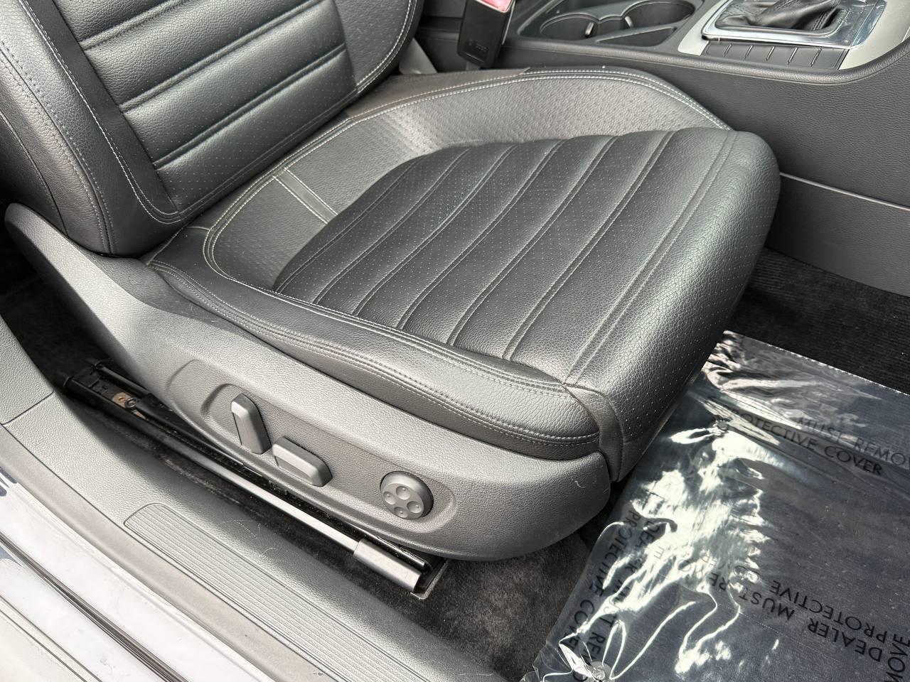 Volkswagen CC Sport PZEV 2012
