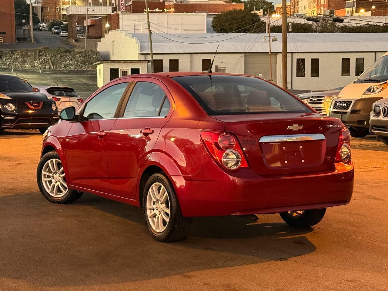 Chevrolet Sonic 2LT Sedan 2012
