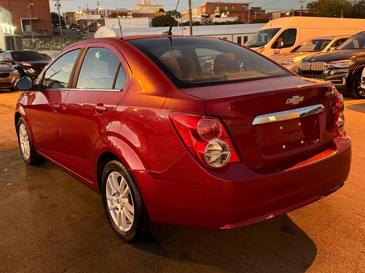 Chevrolet Sonic 2LT Sedan 2012