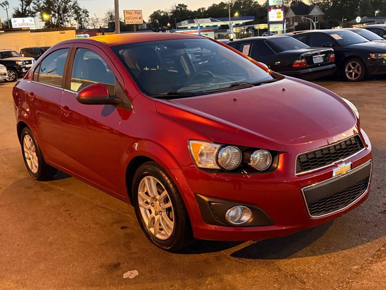 Chevrolet Sonic 2LT Sedan 2012