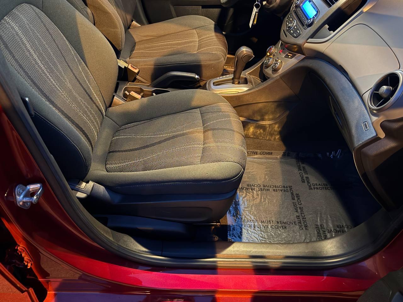 Chevrolet Sonic 2LT Sedan 2012