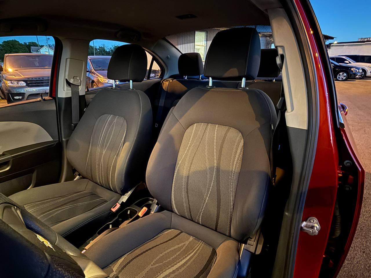 Chevrolet Sonic 2LT Sedan 2012