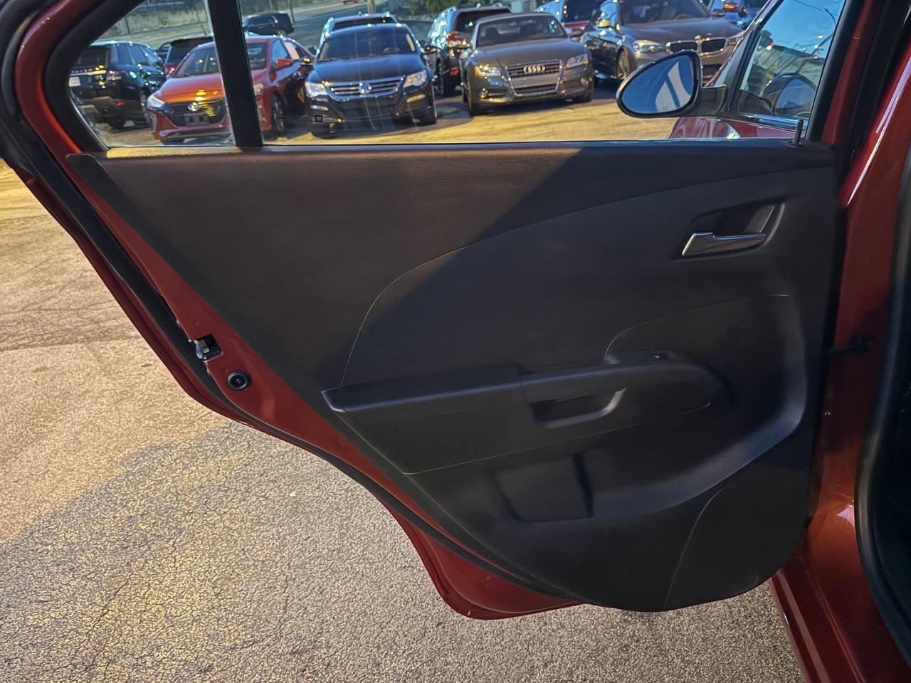 Chevrolet Sonic 2LT Sedan 2012