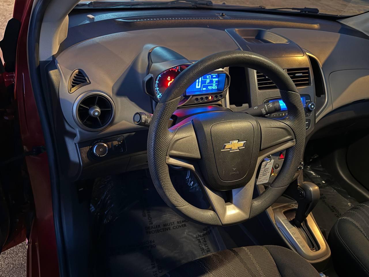 Chevrolet Sonic 2LT Sedan 2012