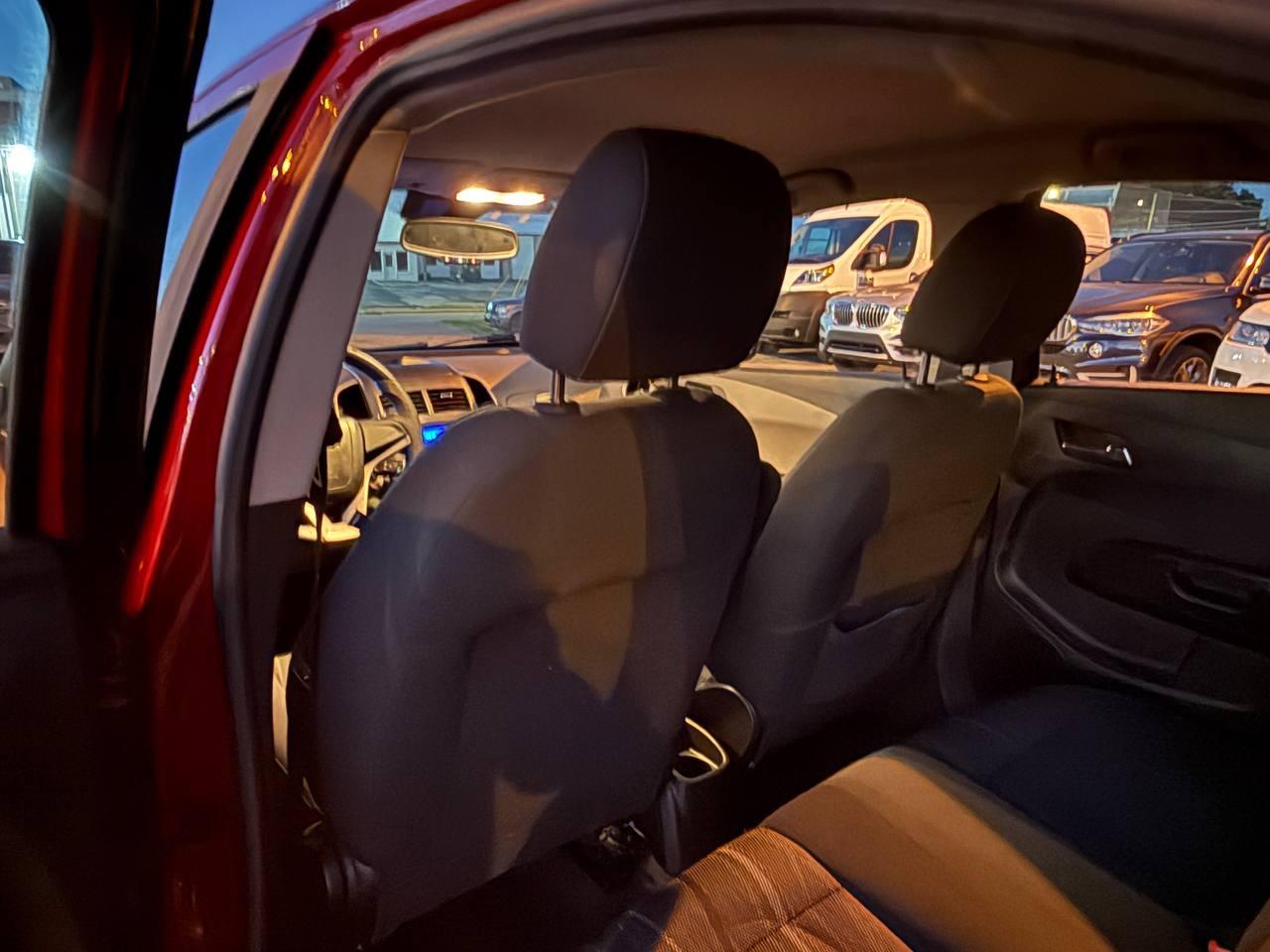 Chevrolet Sonic 2LT Sedan 2012