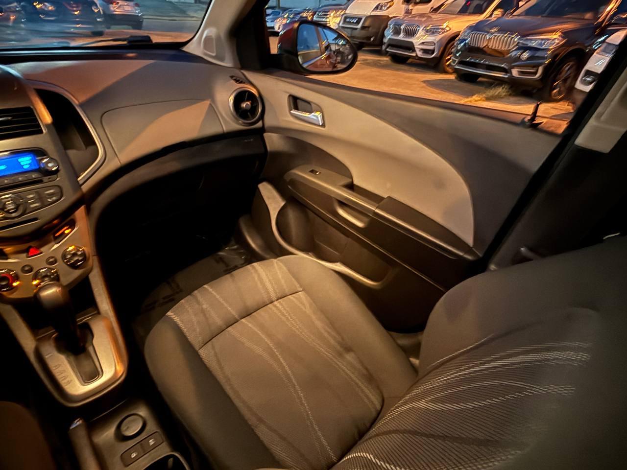 Chevrolet Sonic 2LT Sedan 2012