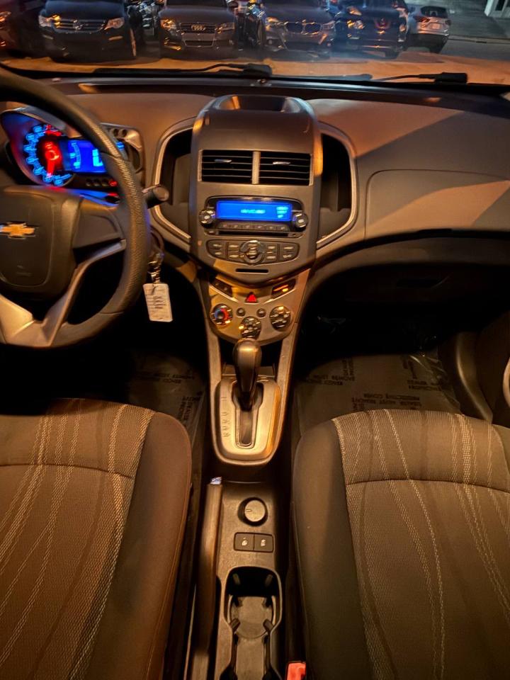 Chevrolet Sonic 2LT Sedan 2012