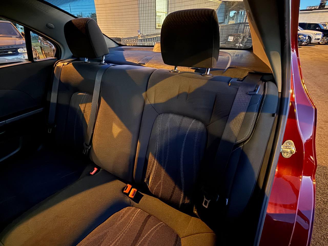 Chevrolet Sonic 2LT Sedan 2012