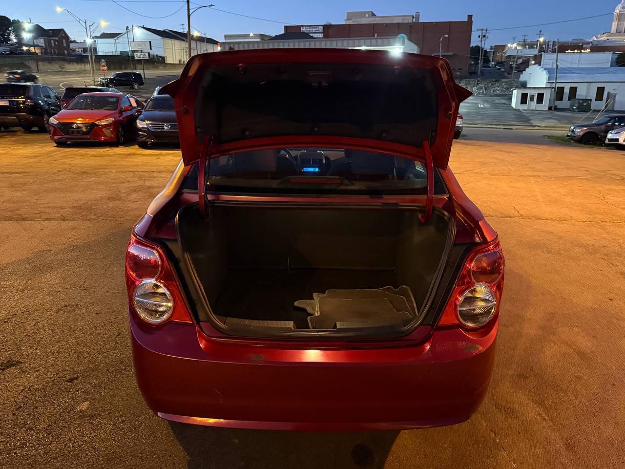 Chevrolet Sonic 2LT Sedan 2012
