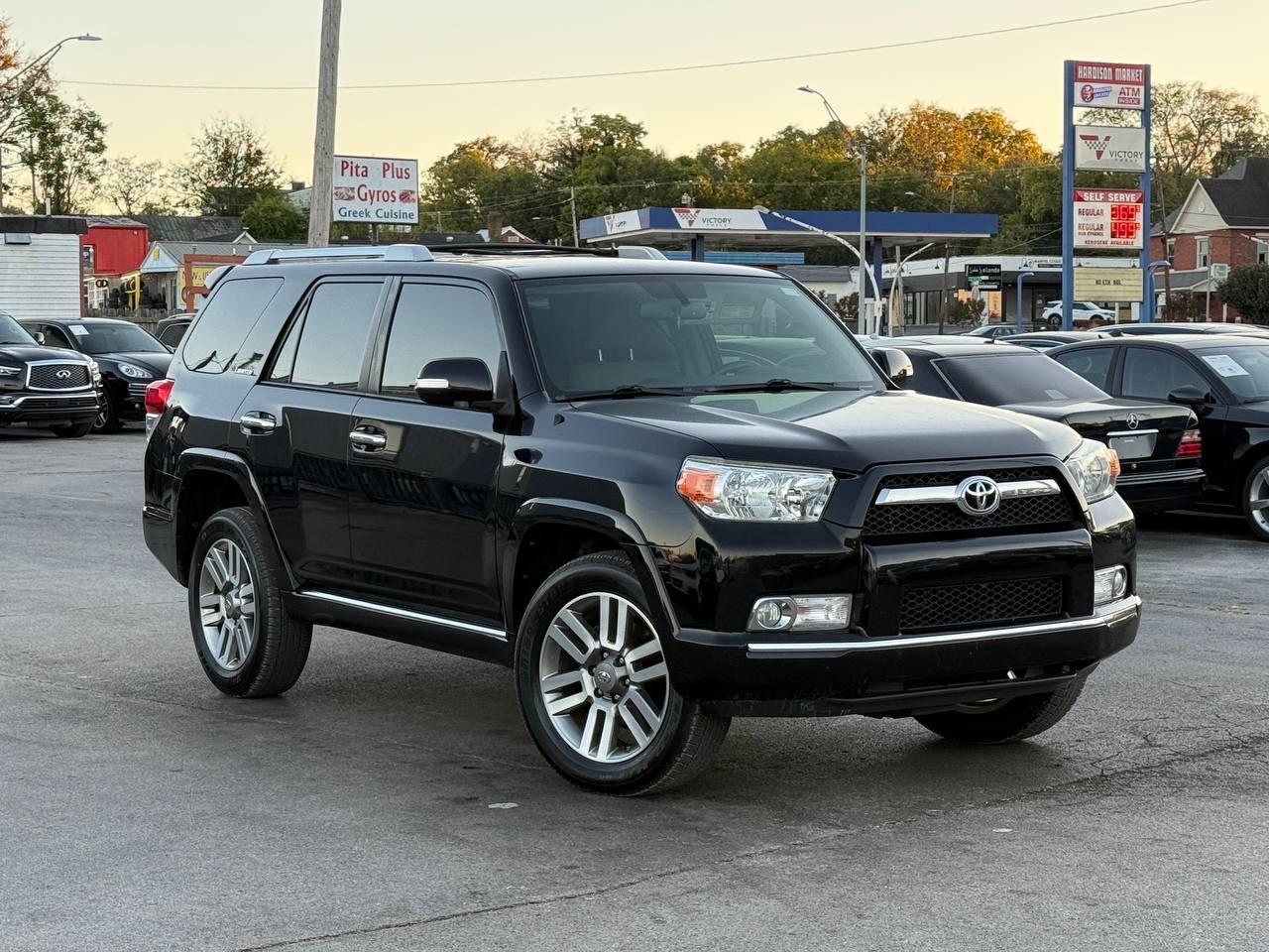 Toyota 4Runner Limited 4WD V6 2012