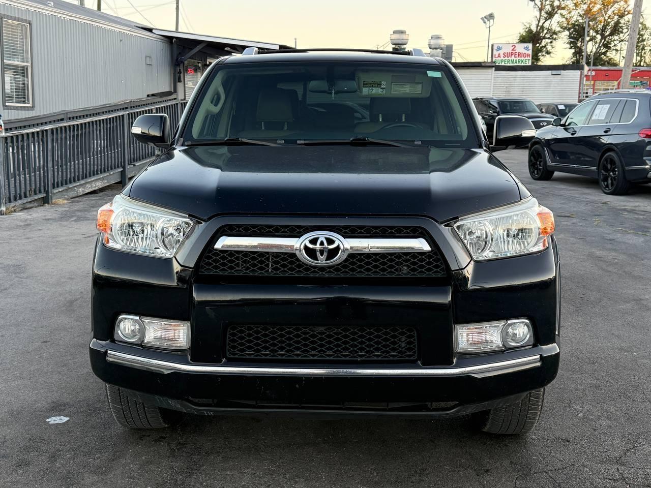 Toyota 4Runner Limited 4WD V6 2012