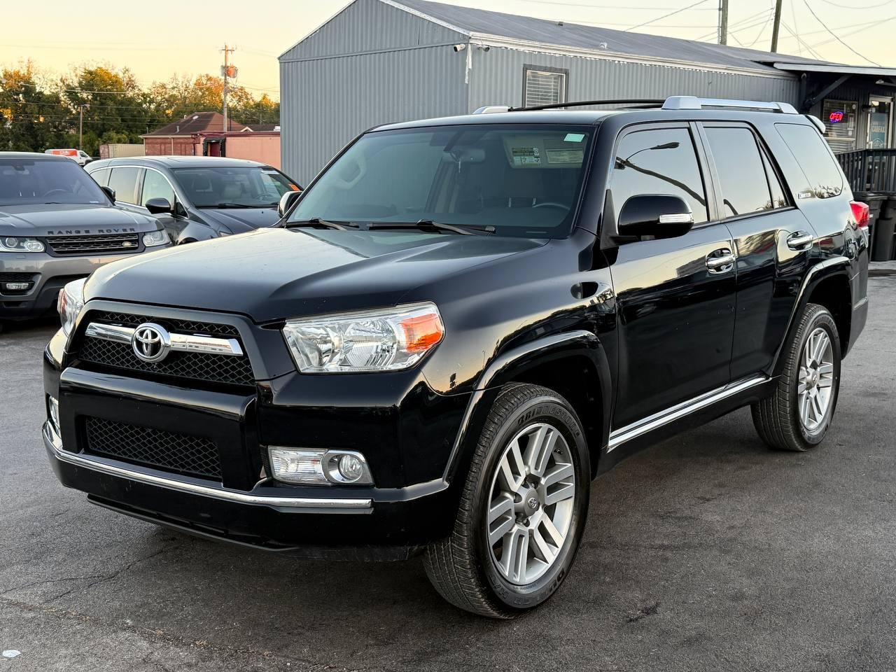 Toyota 4Runner Limited 4WD V6 2012