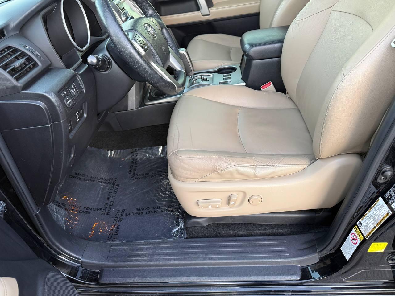 Toyota 4Runner Limited 4WD V6 2012
