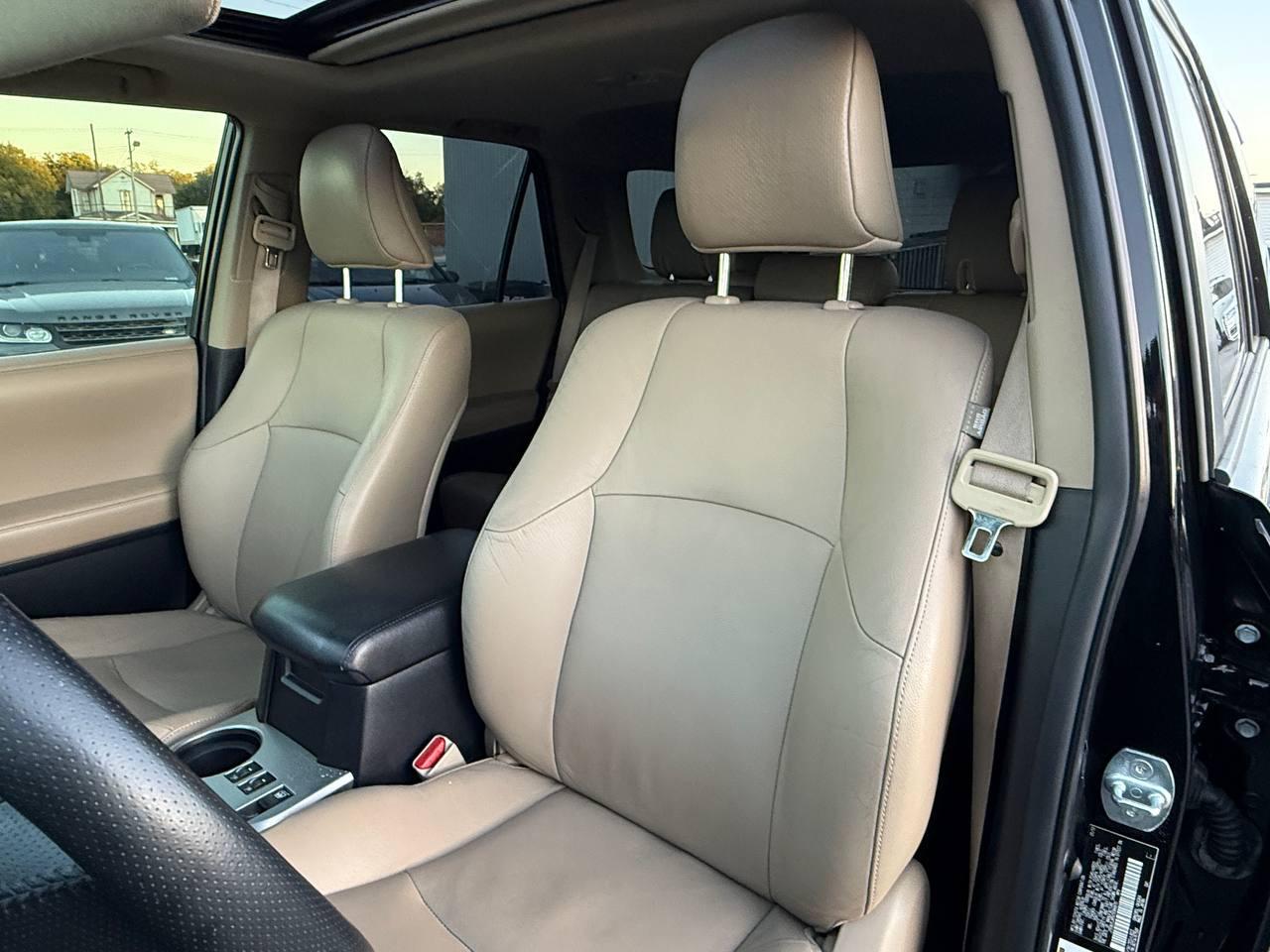 Toyota 4Runner Limited 4WD V6 2012