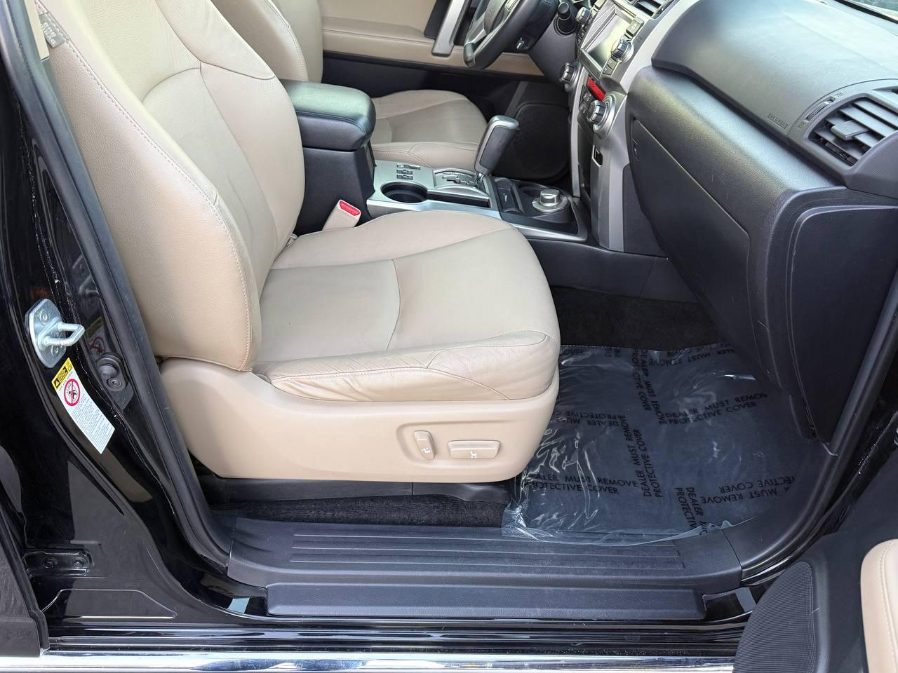 Toyota 4Runner Limited 4WD V6 2012
