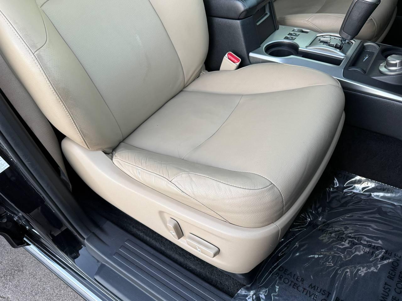 Toyota 4Runner Limited 4WD V6 2012
