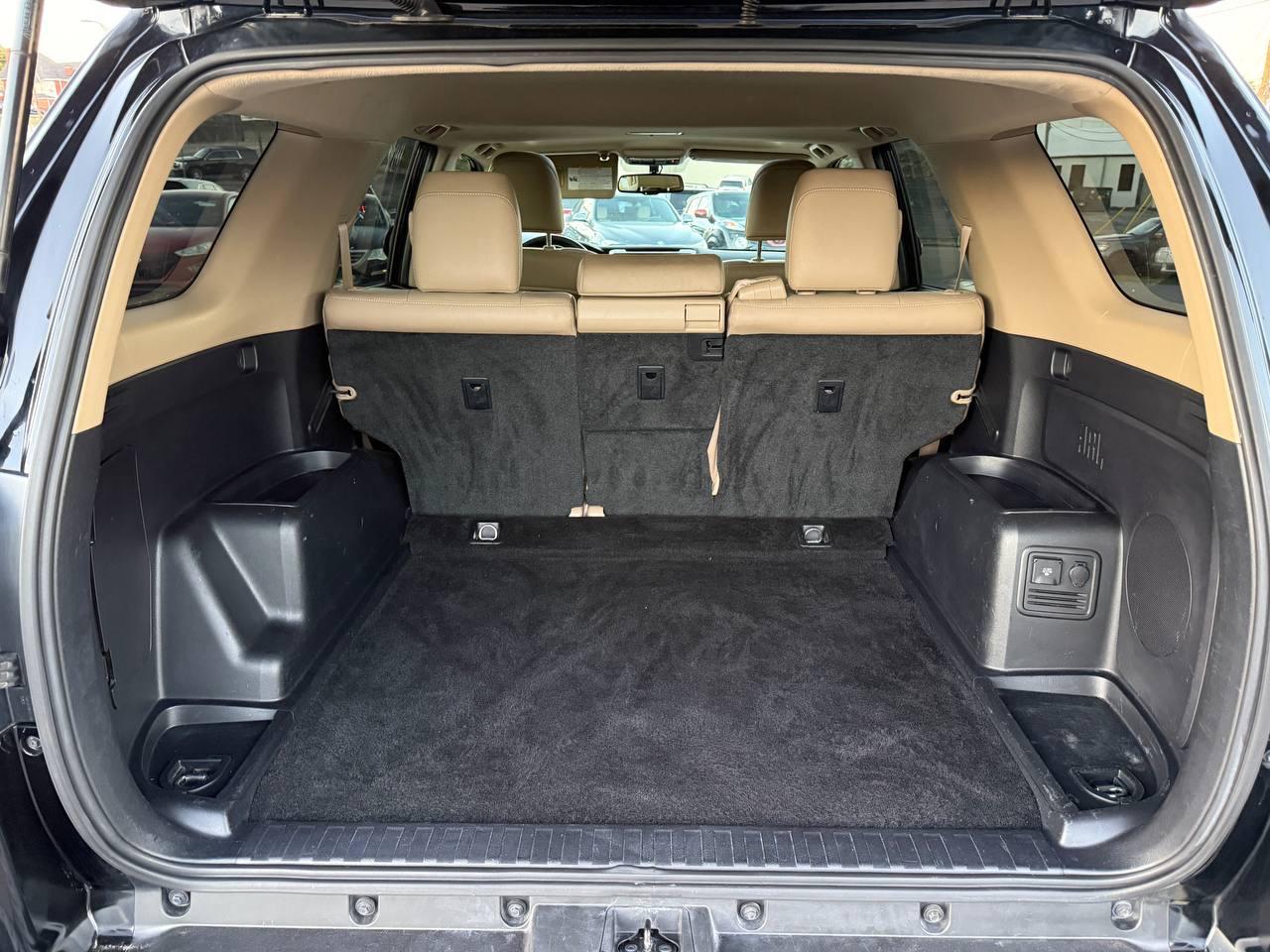 Toyota 4Runner Limited 4WD V6 2012