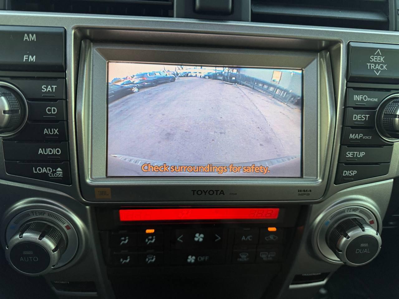 Toyota 4Runner Limited 4WD V6 2012