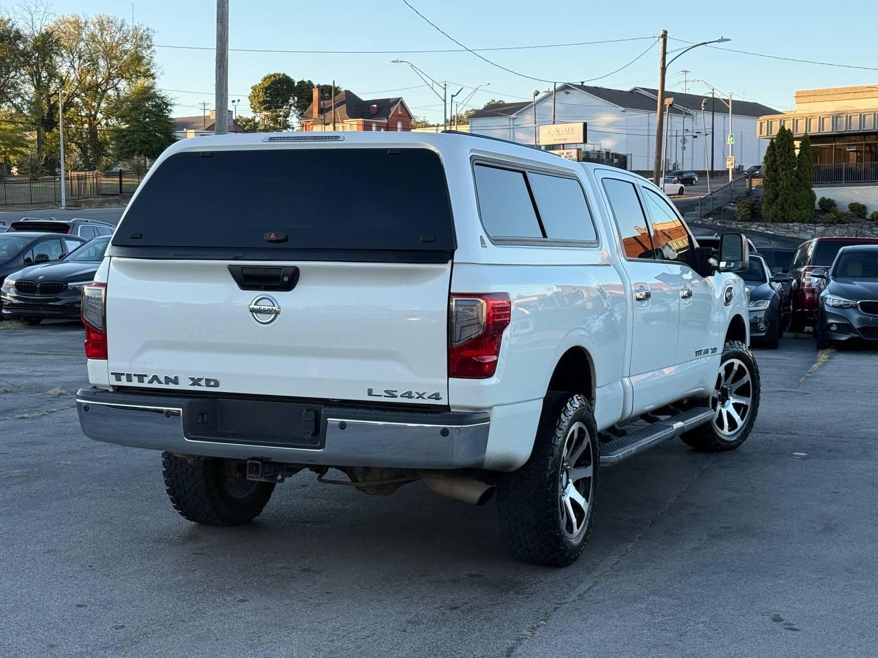 Nissan Titan XD SL 4WD Diesel 2016