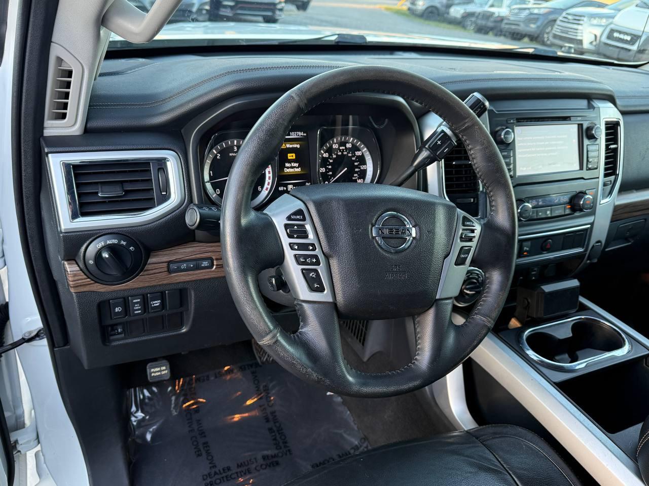 Nissan Titan XD SL 4WD Diesel 2016