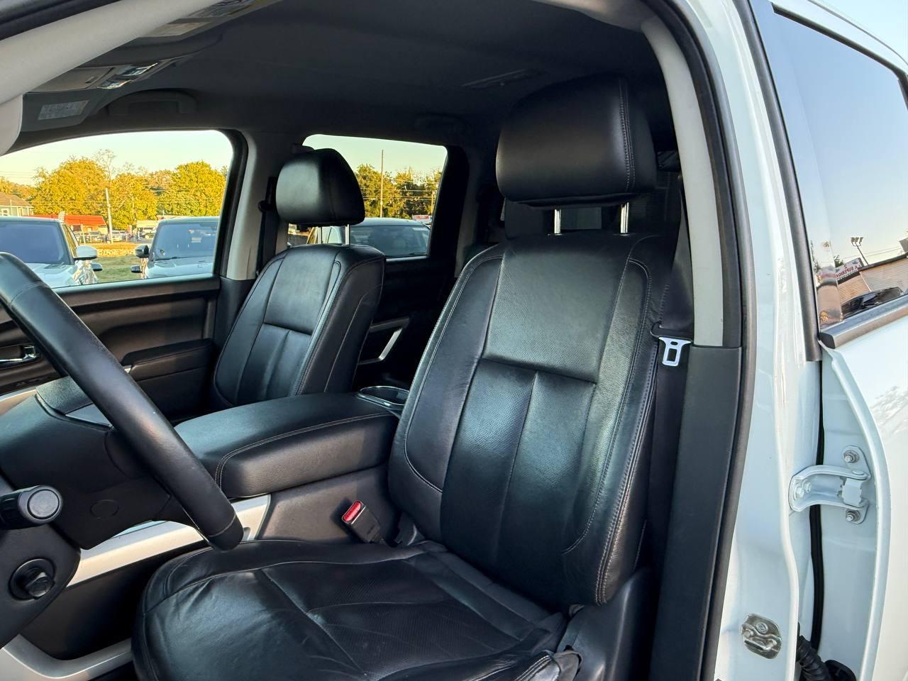 Nissan Titan XD SL 4WD Diesel 2016