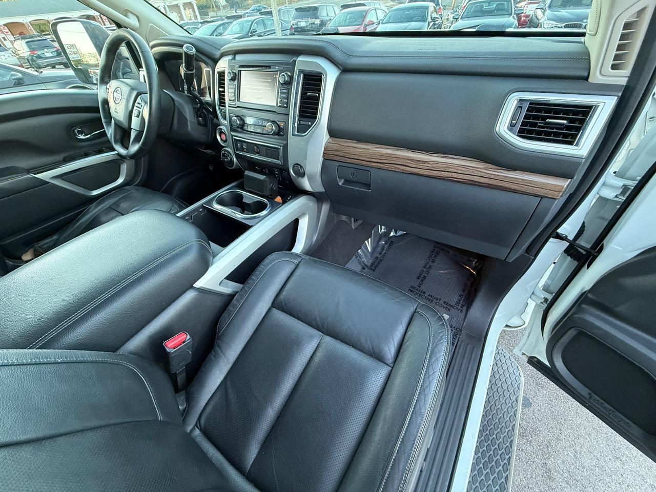 Nissan Titan XD SL 4WD Diesel 2016