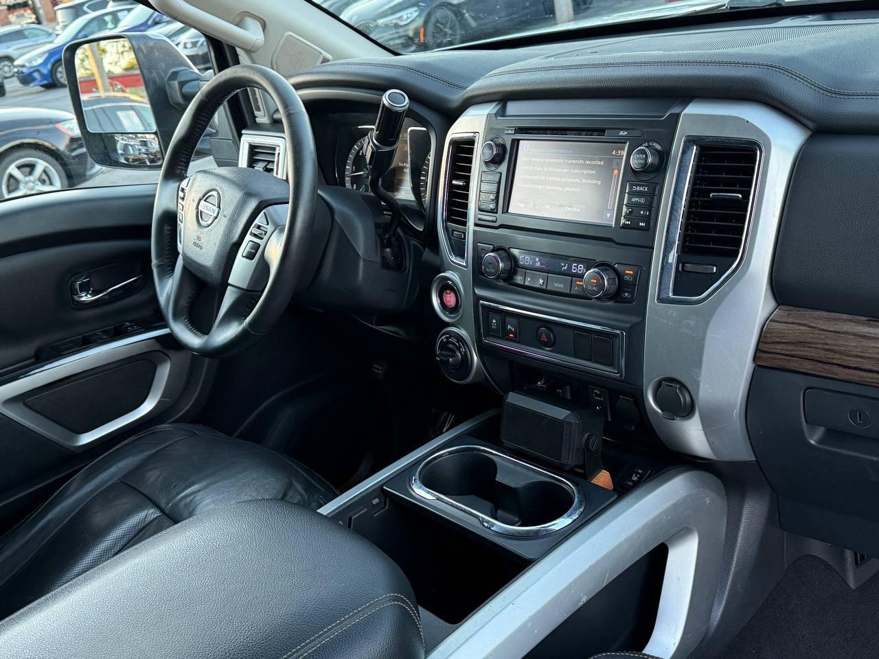 Nissan Titan XD SL 4WD Diesel 2016