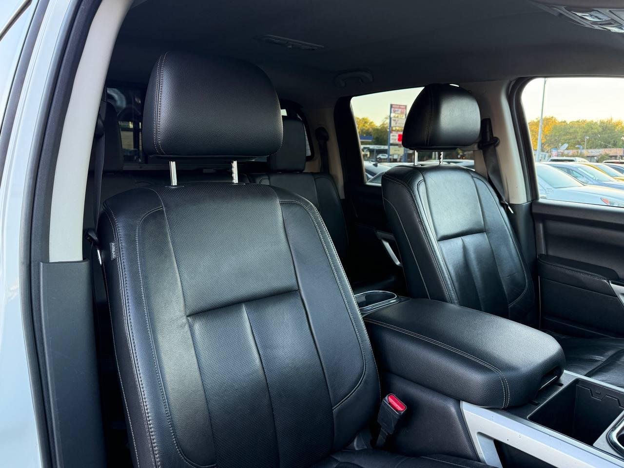 Nissan Titan XD SL 4WD Diesel 2016