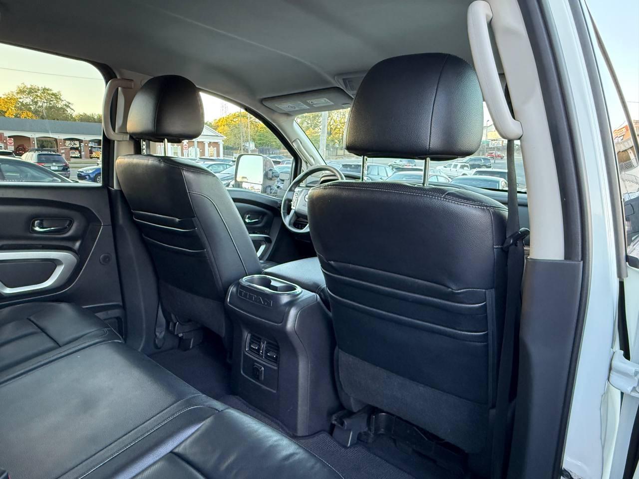 Nissan Titan XD SL 4WD Diesel 2016