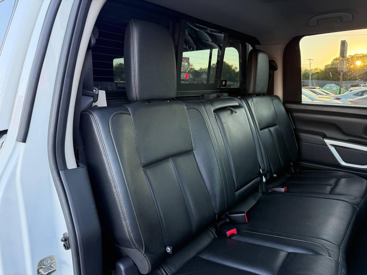 Nissan Titan XD SL 4WD Diesel 2016