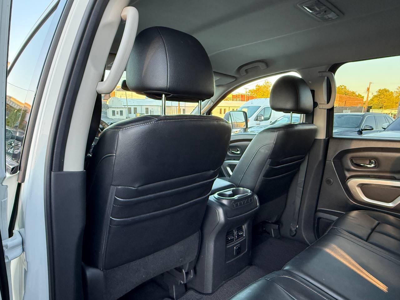 Nissan Titan XD SL 4WD Diesel 2016