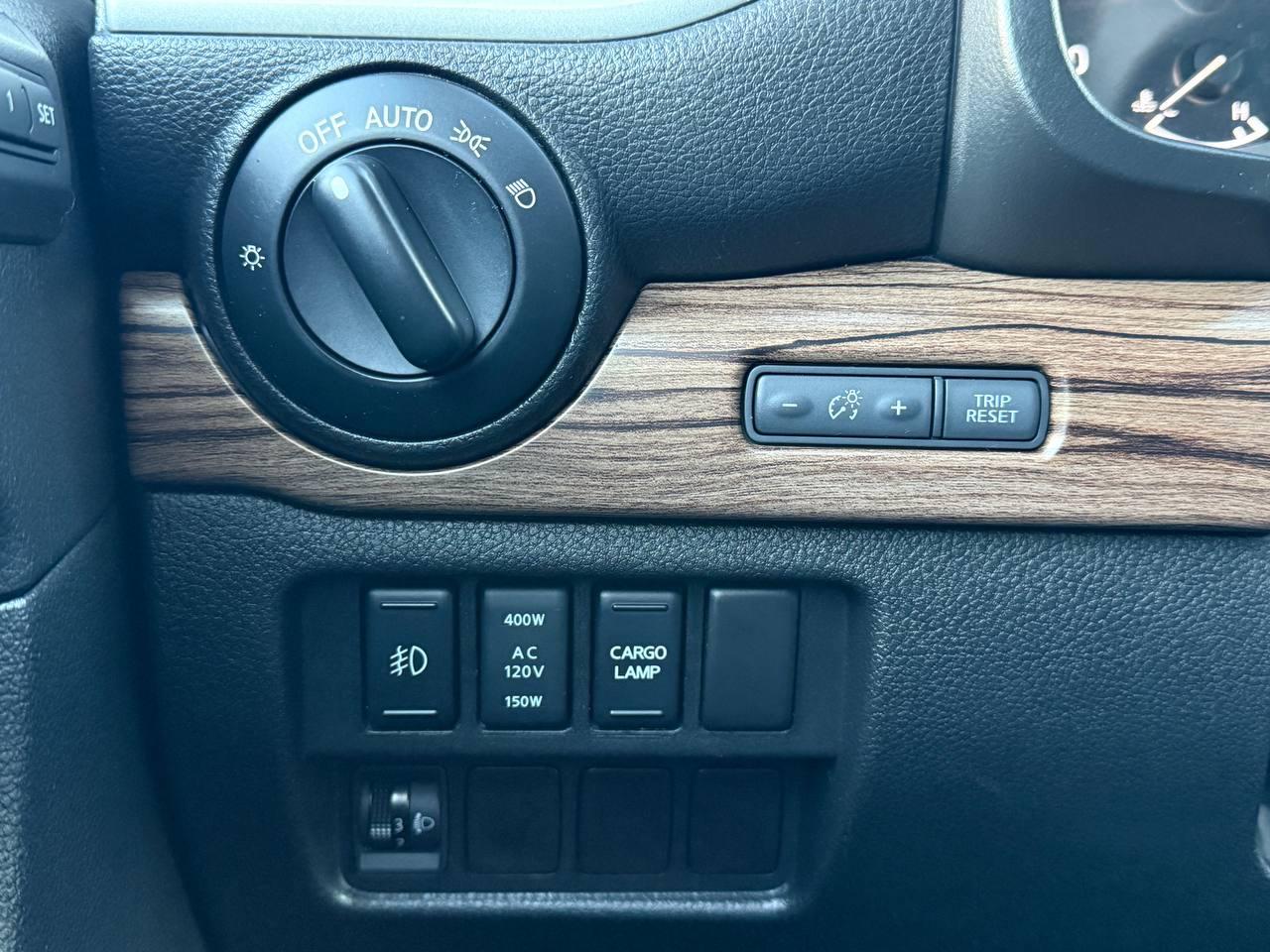 Nissan Titan XD SL 4WD Diesel 2016