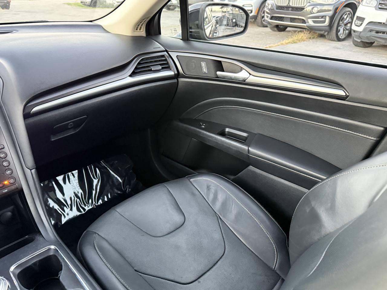 Ford Fusion Titanium 2019