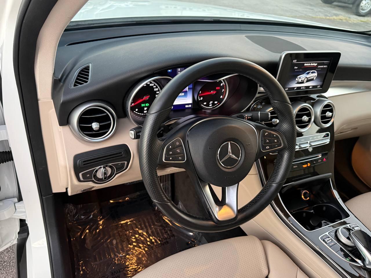 Mercedes-Benz GLC-Class GLC300 2016