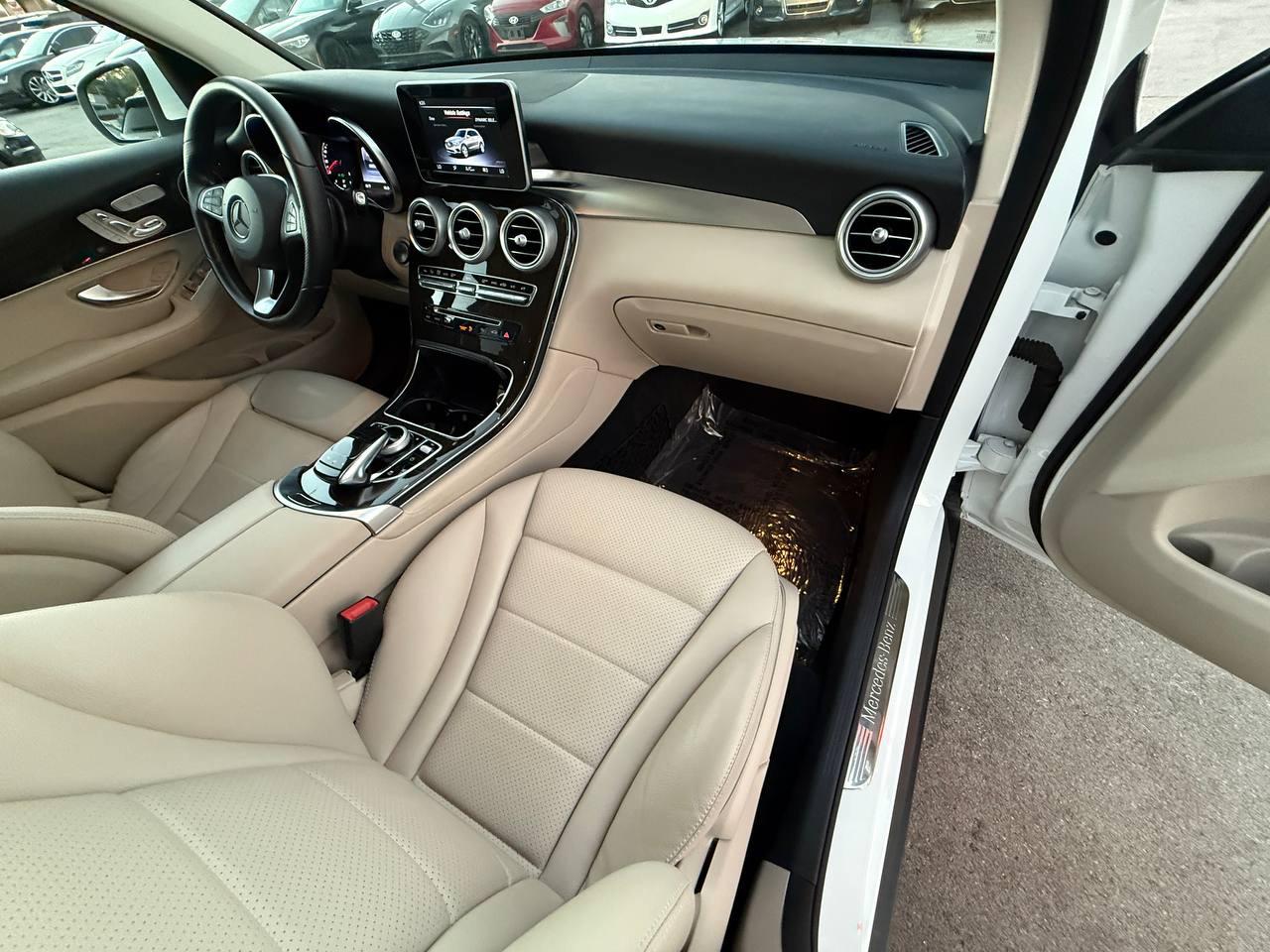 Mercedes-Benz GLC-Class GLC300 2016