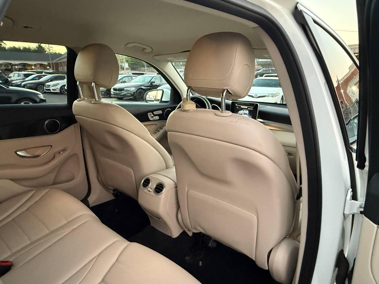 Mercedes-Benz GLC-Class GLC300 2016