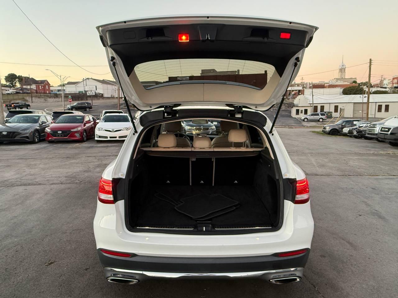 Mercedes-Benz GLC-Class GLC300 2016