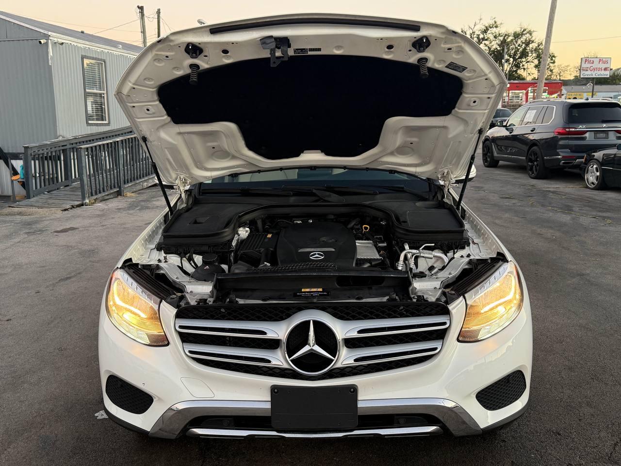 Mercedes-Benz GLC-Class GLC300 2016