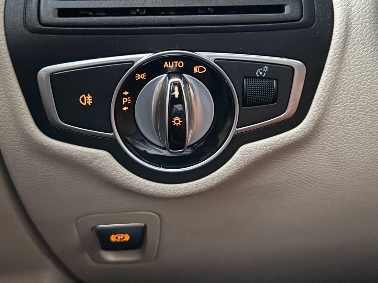 Mercedes-Benz GLC-Class GLC300 2016