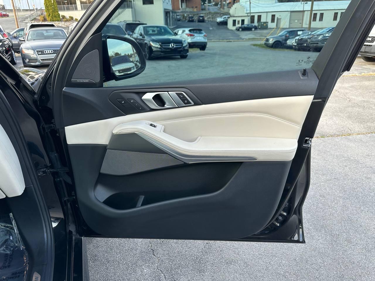 BMW X5  2019