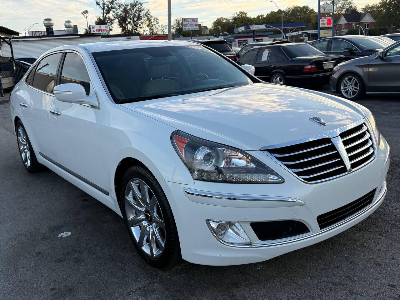 Hyundai Equus Signature 2013