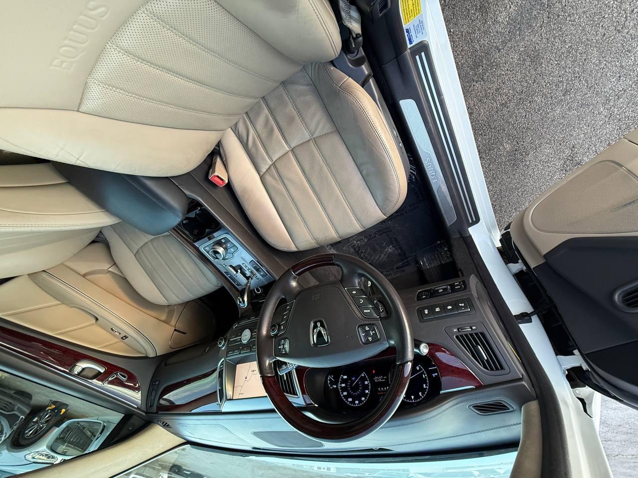 Hyundai Equus Signature 2013