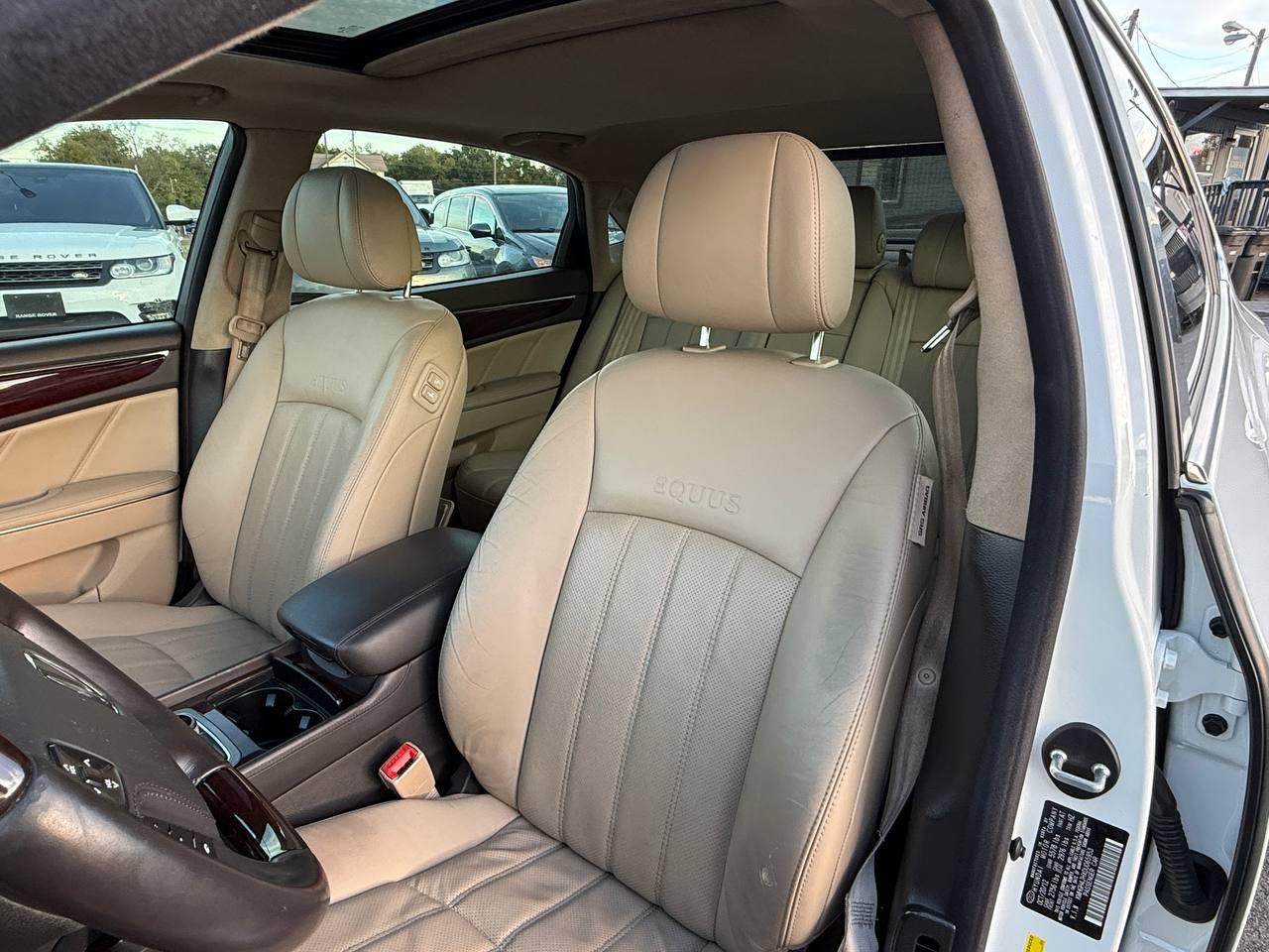 Hyundai Equus Signature 2013